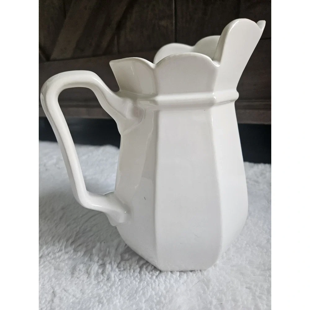 Vintage McCoy USA Pottery Goose Pitcher Scalloped Rim Ceramic Cottagecore